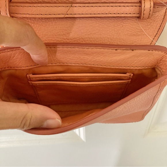 Tory Burch Slim Amanda Cross Body crossbody bag purse logo salmon cantaloupe TAG - Picture 8 of 12